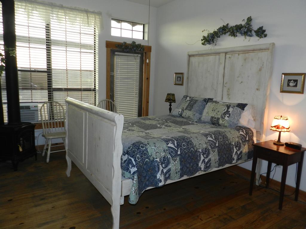 Gruene River Inn - thumb 2