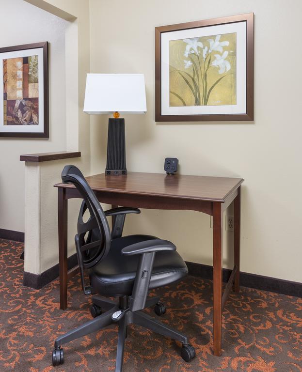 Hampton Inn Lubbock - thumb 3