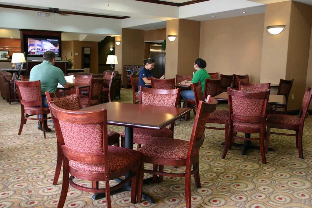 Hampton Inn Seguin - thumb 3