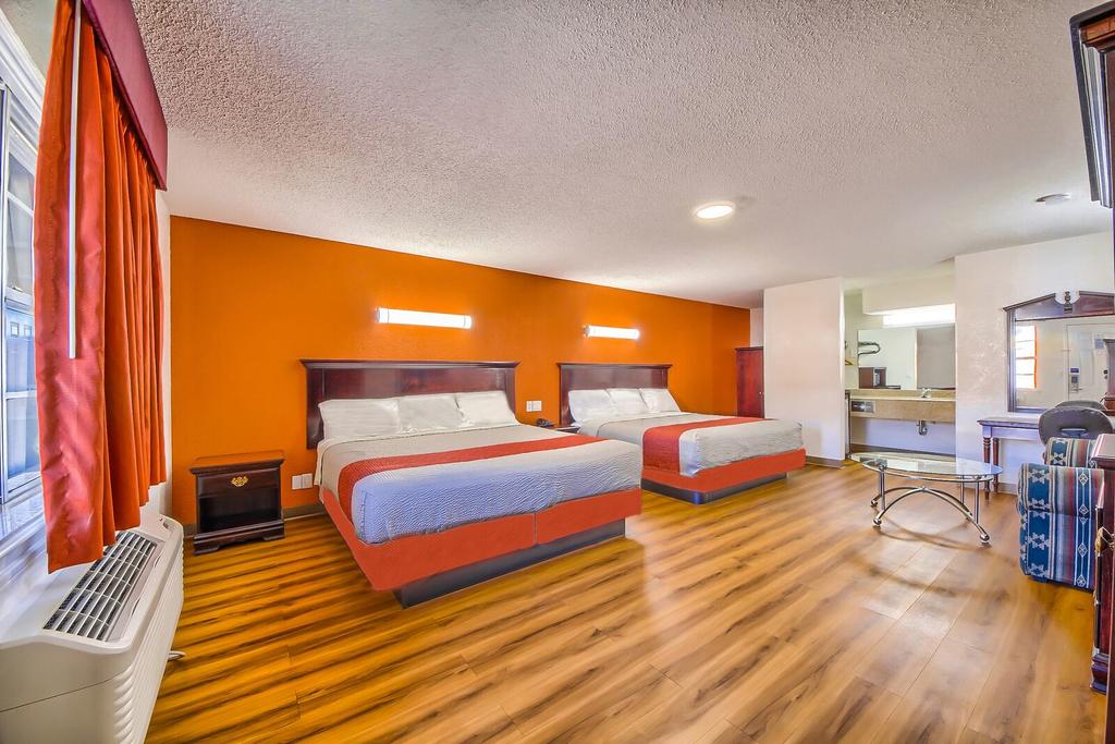 Hillcrest Inn & Suites Ozona - thumb 0