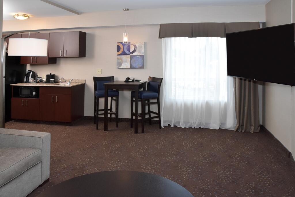 Holiday Inn Canton-Belden Village - thumb 3