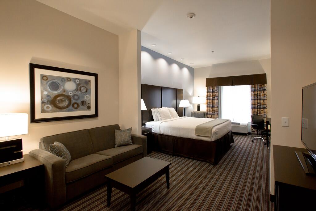 Holiday Inn Express Lakeway - thumb 2