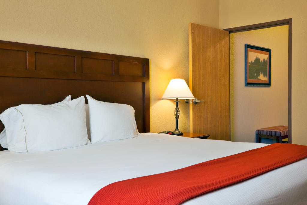 Holiday Inn Express Of Salado-Belton - thumb 3