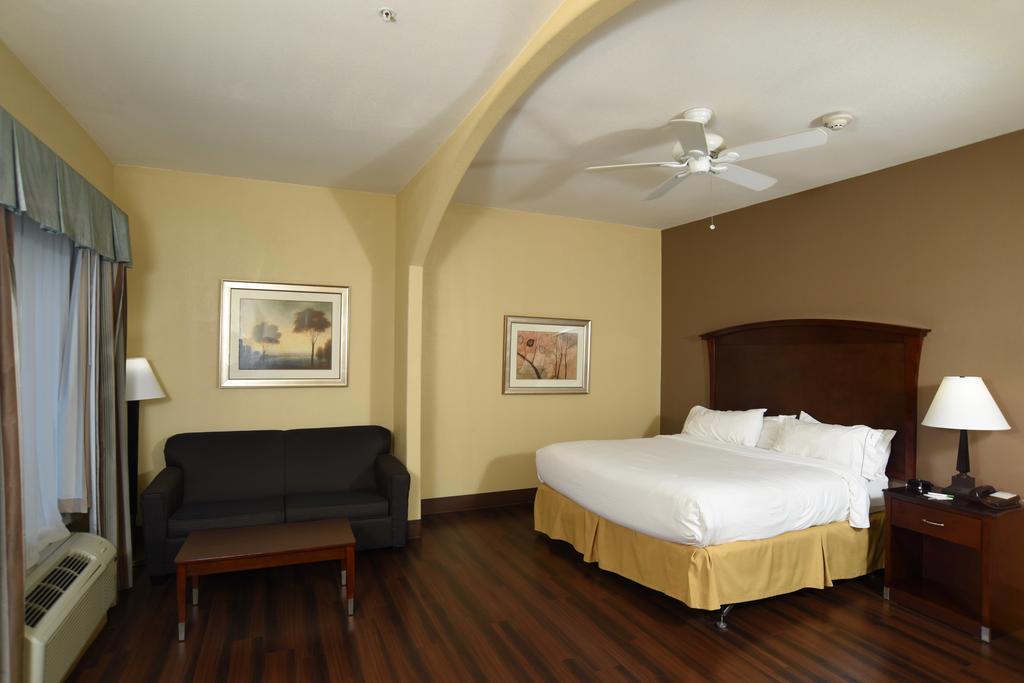 Holiday Inn Express Seguin - thumb 2
