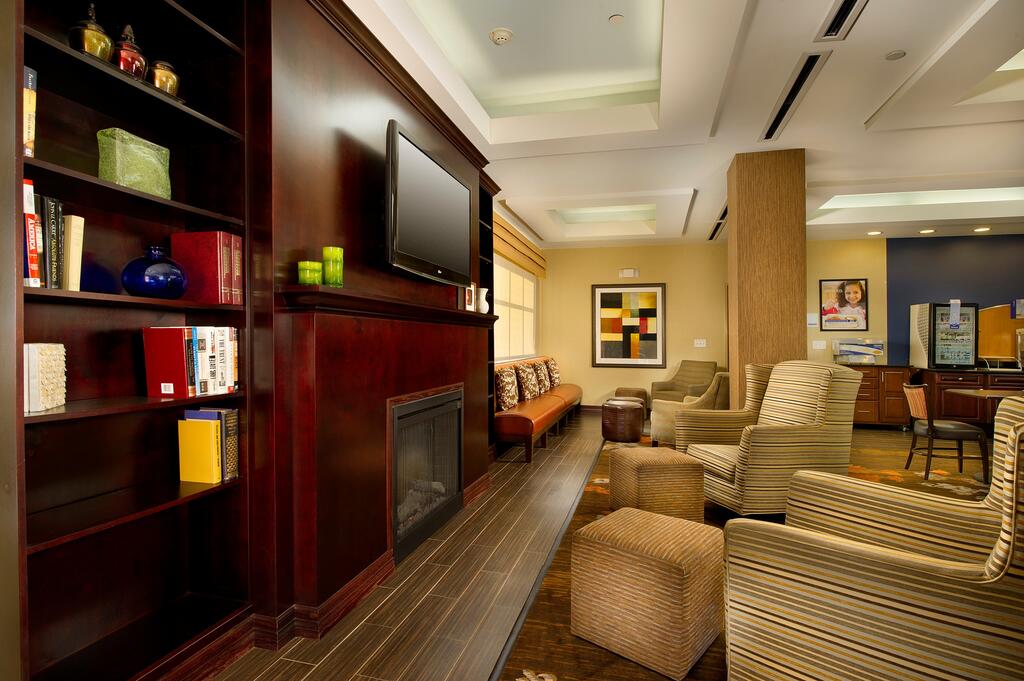 Holiday Inn Express Uvalde - thumb 2