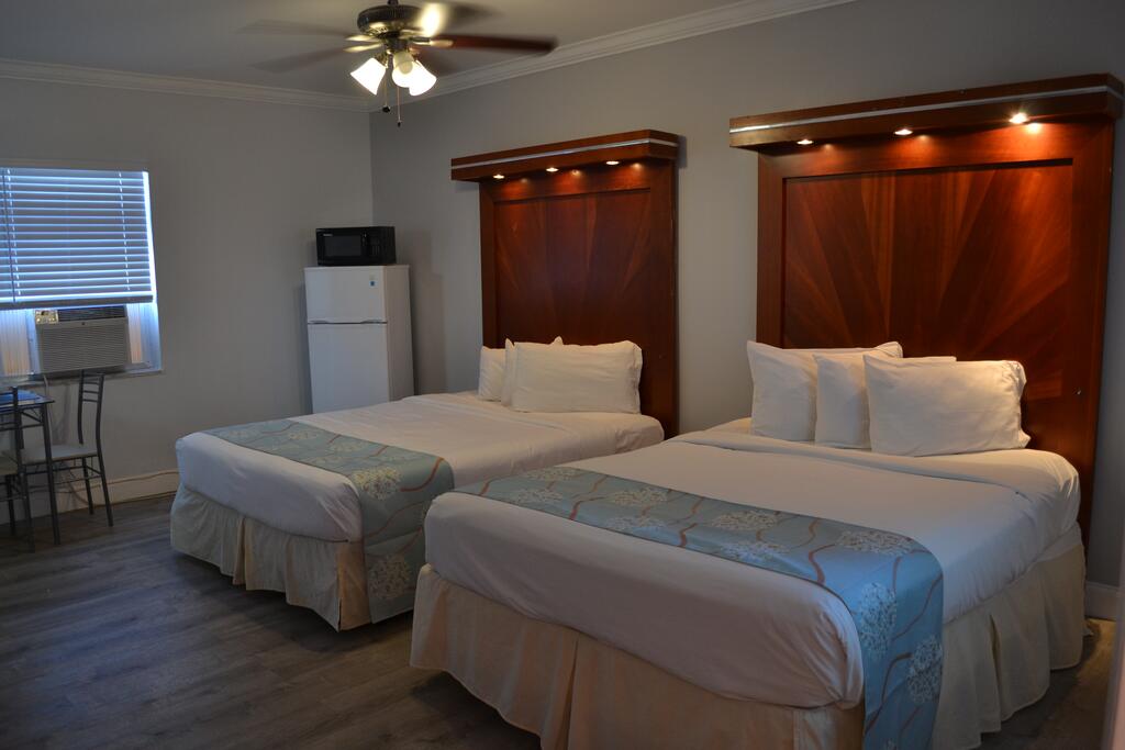 Hollywood Beach Hotels - thumb 1