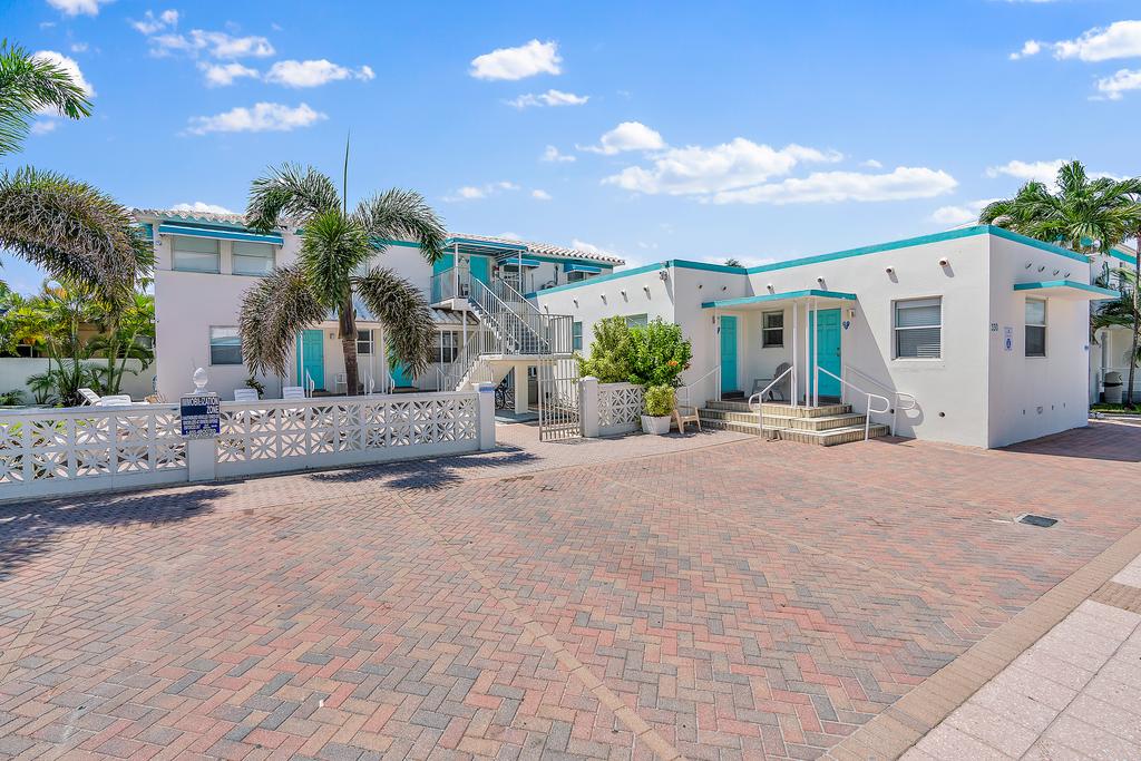 Hollywood Beachside Boutique Suite - thumb 2