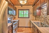 Home with Sunroom - 10-Min Walk to Boulder Beach Accommodation Texas