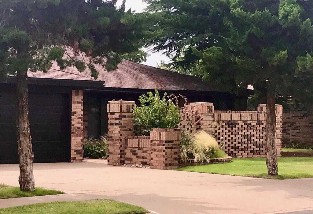 Homestead House - In Shadow Hills Golf Course Division Home - thumb 0