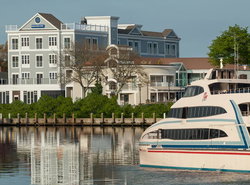 Hyannis Harbor Hotel