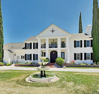 Incredible 6800 Square Foot Wine Country Estate home - Accommodation Texas