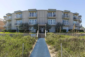 La International 206 By Padre Island Rentals