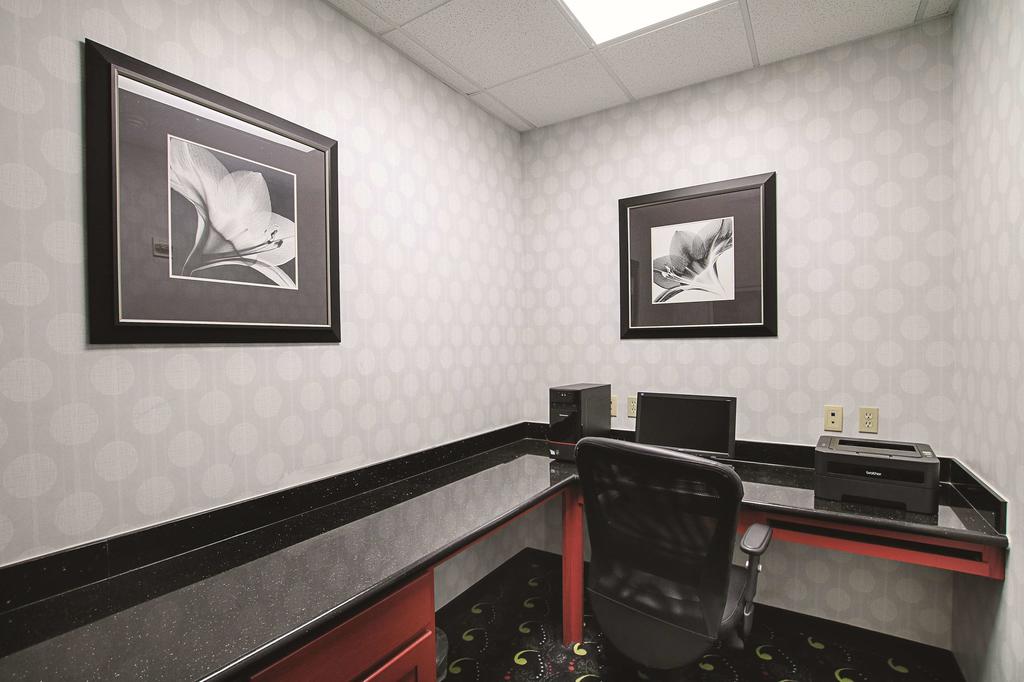 La Quinta By Wyndham Dallas - Hutchins - thumb 1