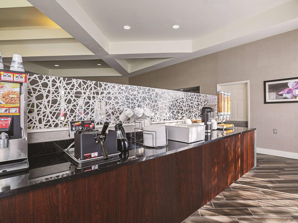 La Quinta By Wyndham Dallas Plano West - thumb 1
