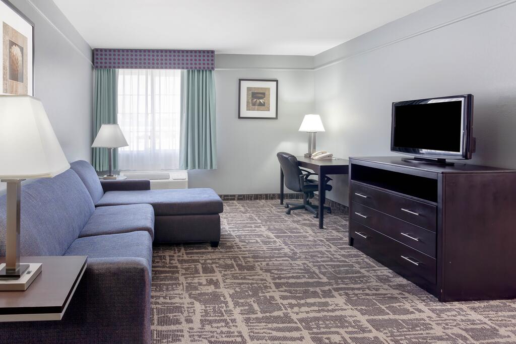 La Quinta By Wyndham Kerrville - thumb 2