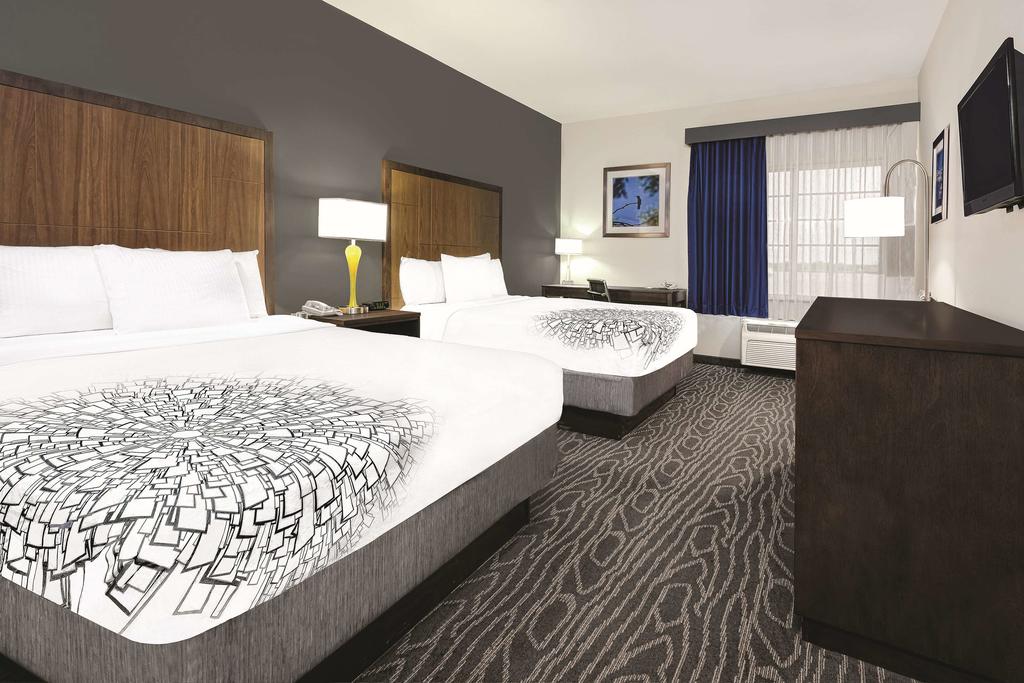 La Quinta By Wyndham Mercedes - thumb 2