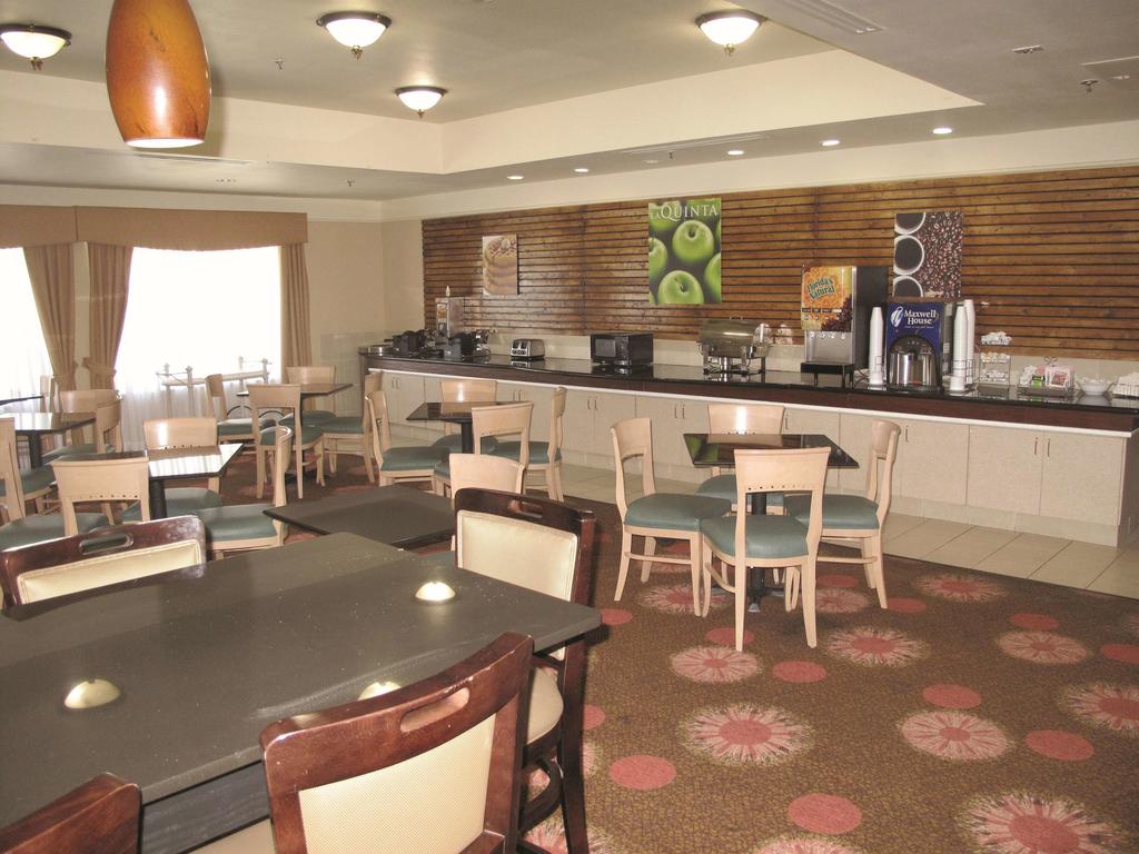 La Quinta By Wyndham Seguin - thumb 2