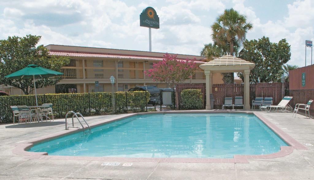 La Quinta Inn By Wyndham San Antonio South Park - thumb 2