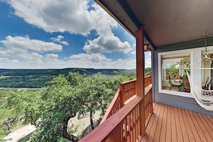 Lake Home W/ Private Hot Tub & Stunning Views Home