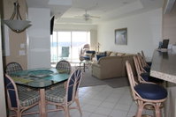 Lake Ozarks Get Away Topsider Accommodation Texas