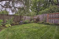 Large Salem Townhome Close to Wineries and Parks Accommodation Texas