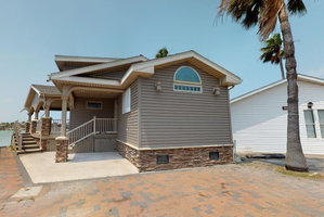 Long Island Village Unit 239