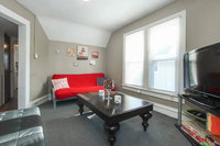 Lots of Beds Close to Downtown Accommodation Texas