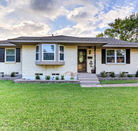 Lovely Farmers Branch House - 1Mi to Golf Cinema - Accommodation Texas
