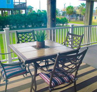 Lovely Freeport Family Home - Steps from the Shore - Accommodation Texas