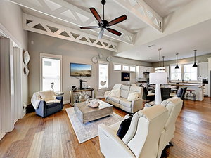Luxe Waterfront Home W/ Pool, Fire Pit & Bay View