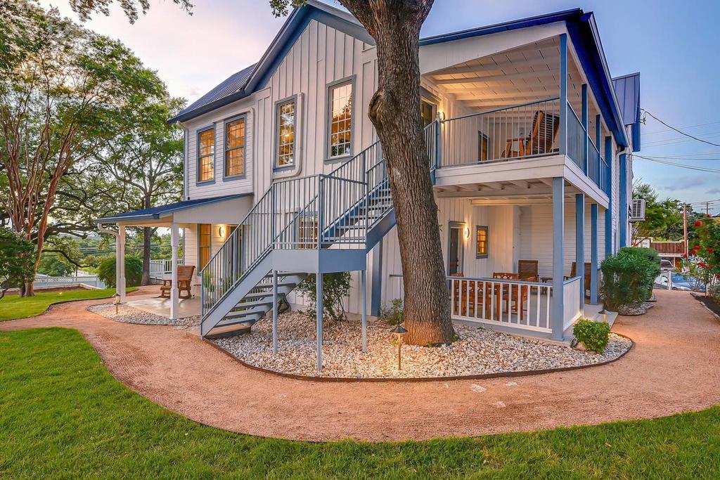 McKenize Guest House: LBJ Suite 1 BD, 1BA - thumb 2