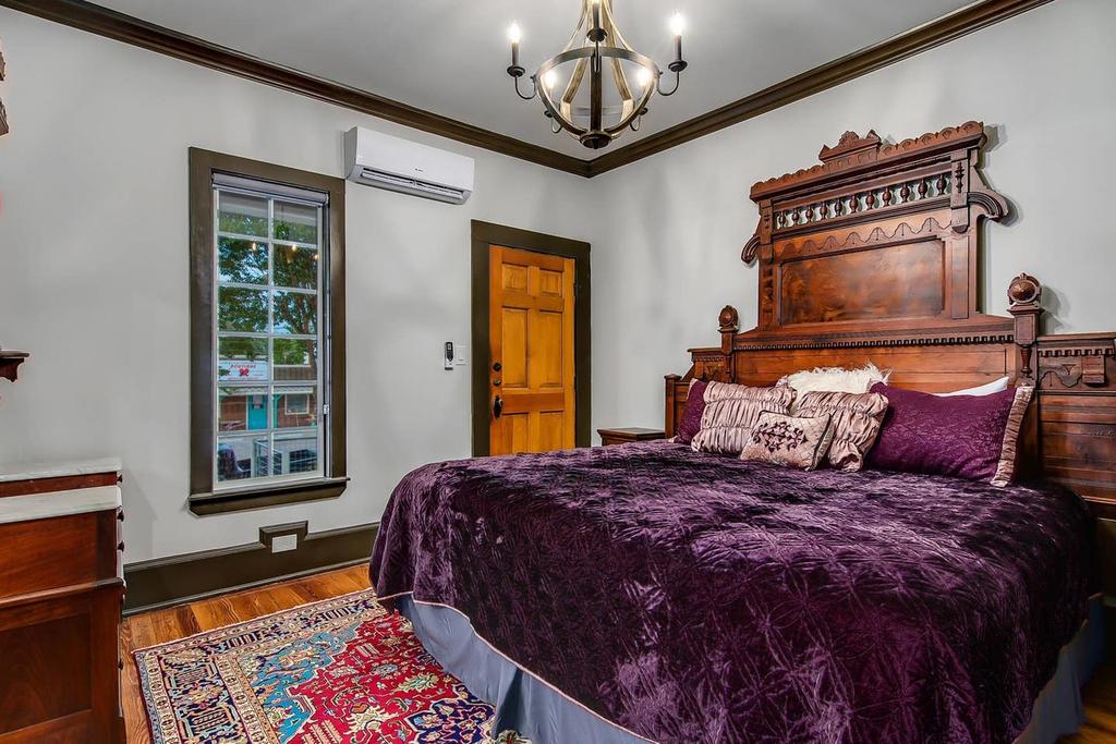 McKenize Guest House: LBJ Suite 1 BD, 1BA - thumb 1