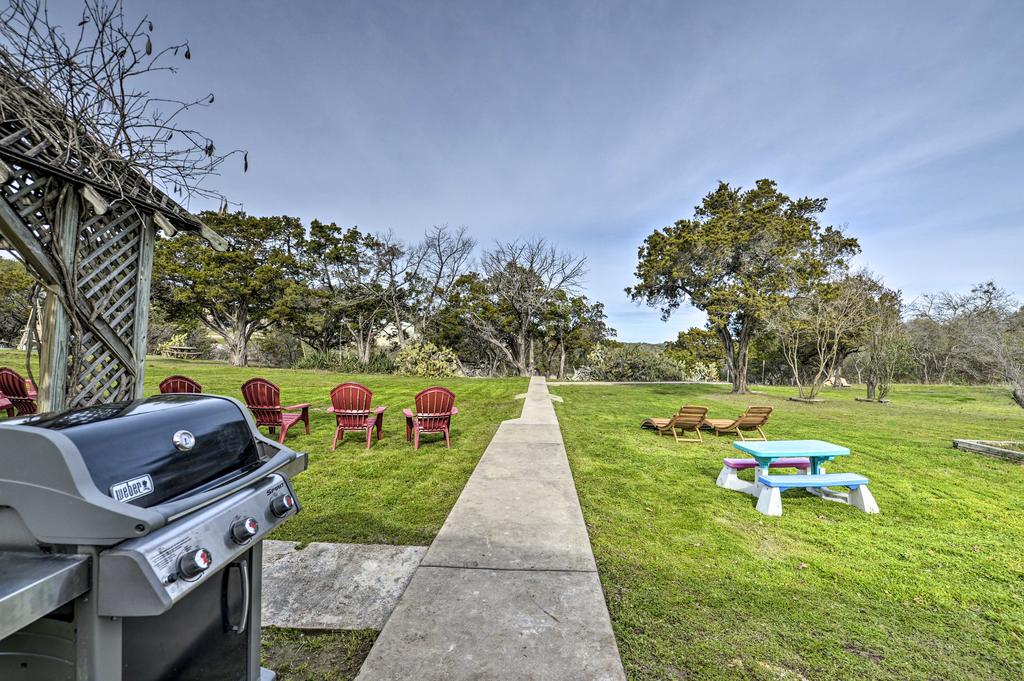 Mid-Century Lake Whitney Home With Private Dock&Yard!