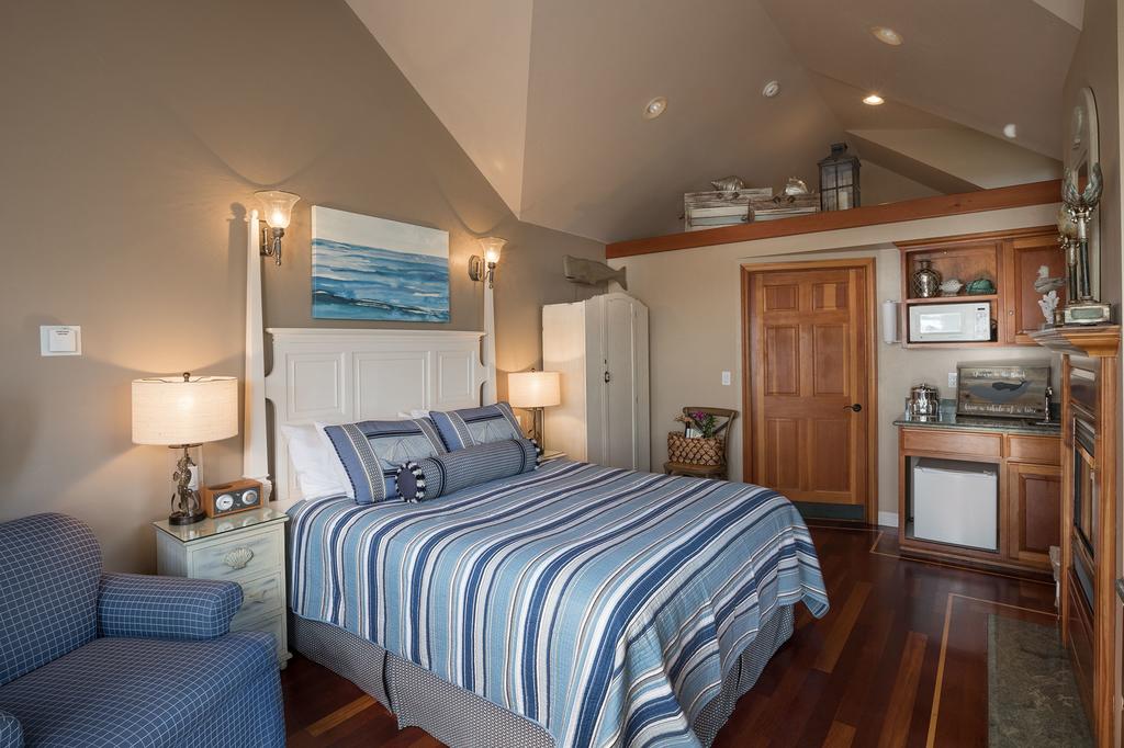 Moonstone Cottages - thumb 3
