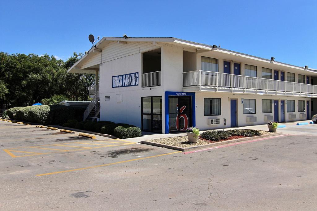 Motel 6-Abilene, TX - thumb 1