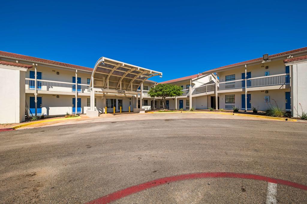 Motel 6-Dallas, TX - Farmers Branch - thumb 3