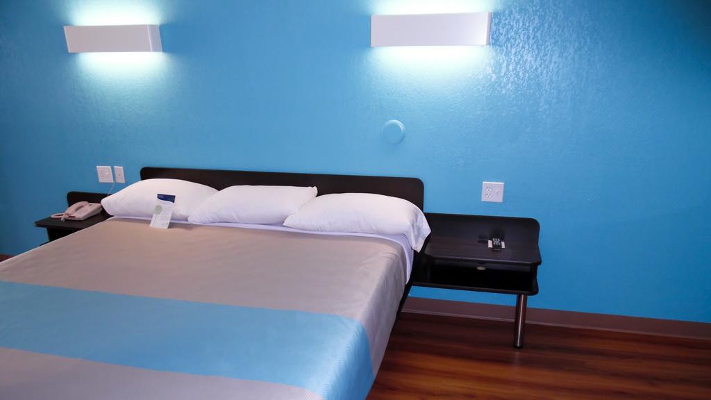 Motel 6-Irving, TX - Irving DFW Airport East - thumb 2