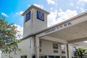 Motel 6-Pasadena, TX