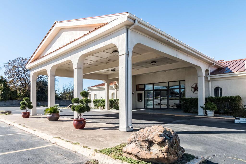 Motel 6-Stephenville, TX - thumb 0