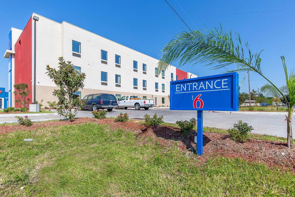 Motel 6-Texas City, TX - I-45 South - thumb 0