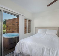 Mother in Law Suite with Private Hot Tub--Downtown - Accommodation Texas