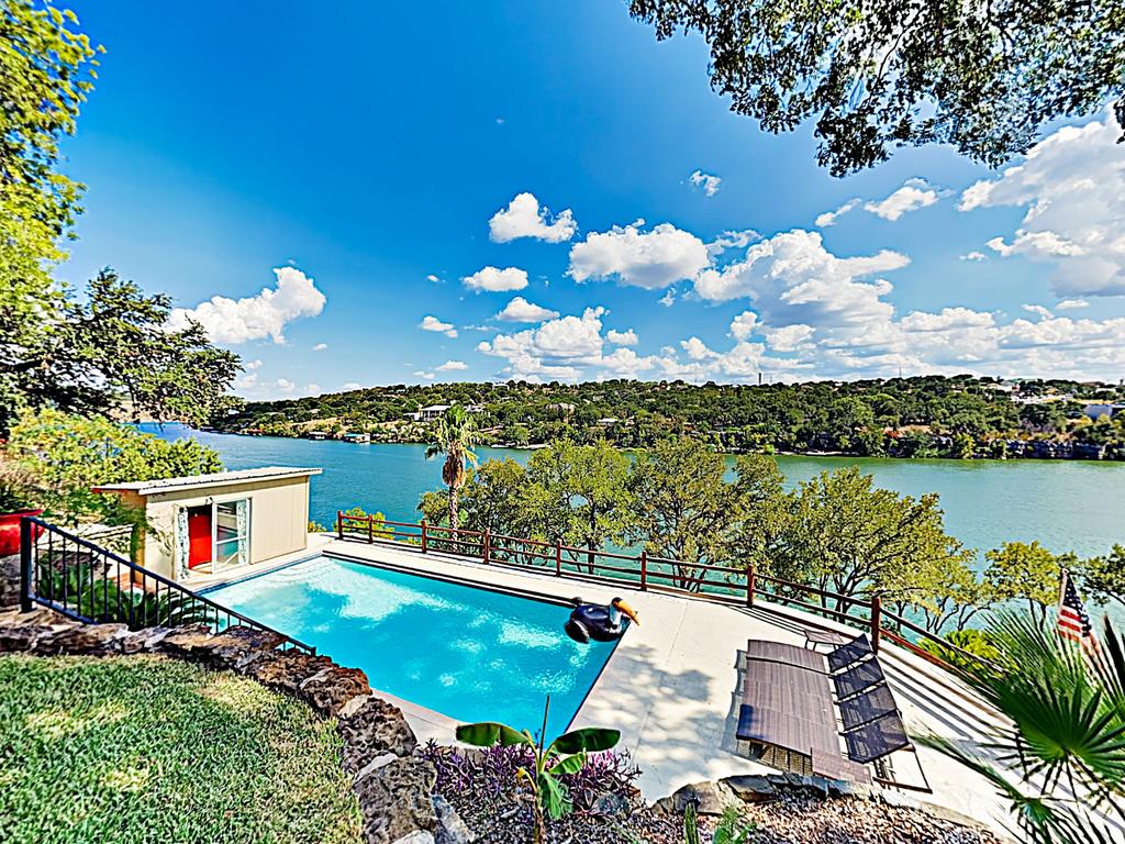New Listing! Mid-Century Modern Lake House W/ Pool Home - thumb 0