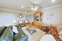 New Listing Spacious Retreat w/ Gulf-View Deck home Accommodation Texas