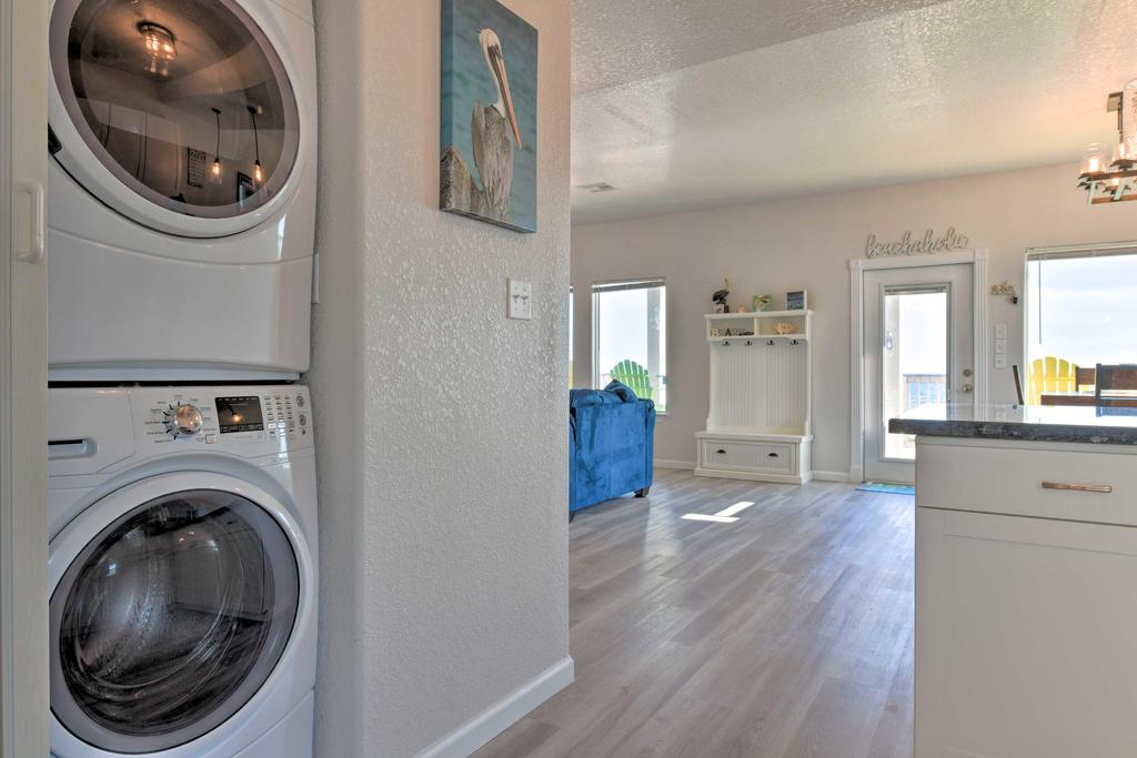 Oceanfront Retreat With Decks Steps To Surfside Beach - thumb 1