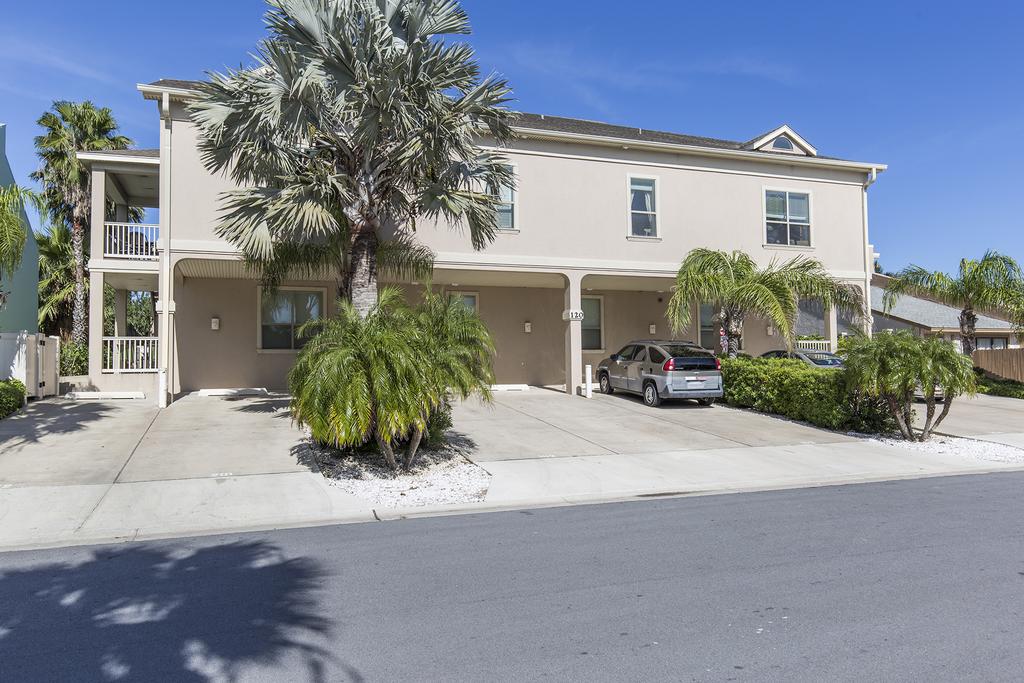 Oleander Place #104 - thumb 1