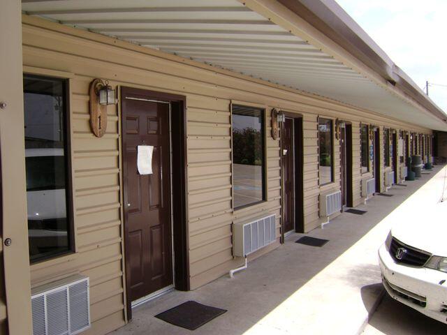 Orange Grove Motel - thumb 2