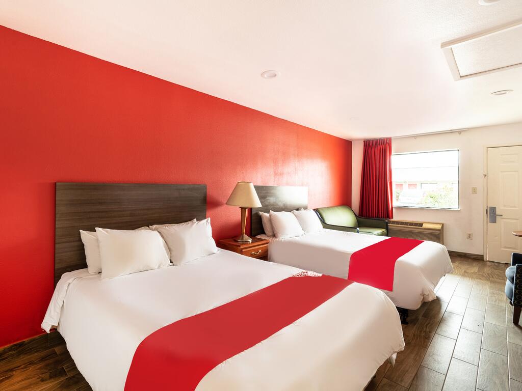 OYO Hotel San Antonio Near AT&T Center - thumb 3