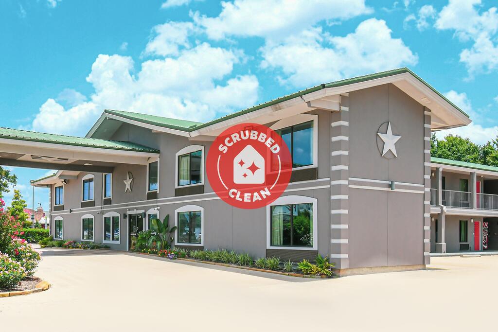 OYO Hotel Shenandoah Woodlands Mall - thumb 0