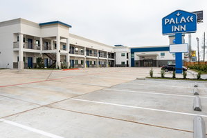 Palace Inn Blue-IAH East