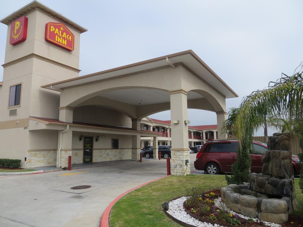Palace Inn Katy - thumb 0